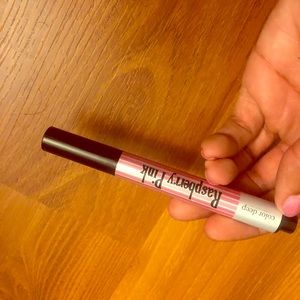 Raspberry Pink Color deep lip gloss